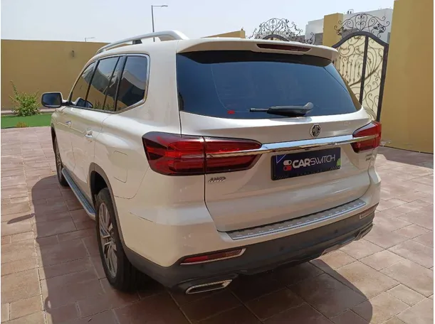 Car image 7