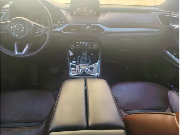Car image 20