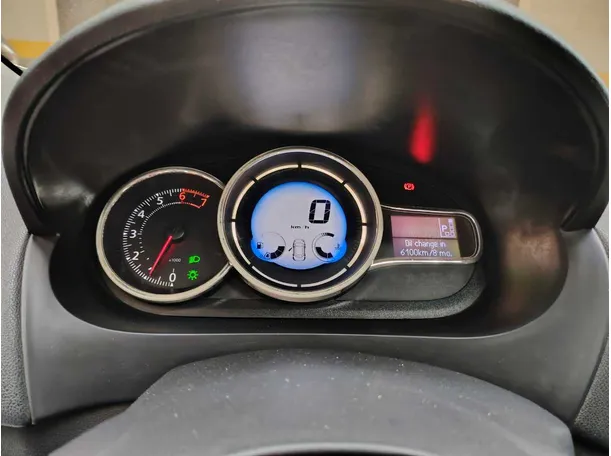 Car image 30
