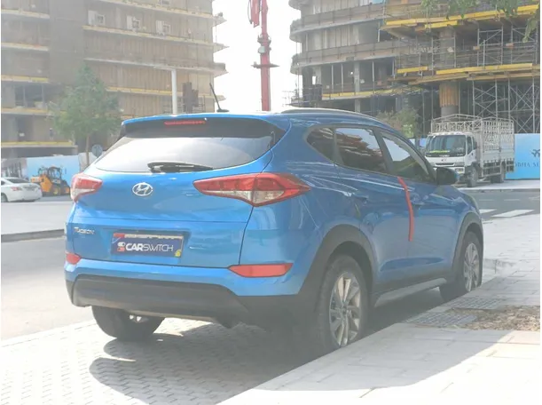 Car image 5