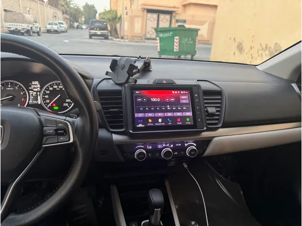 Car image 7