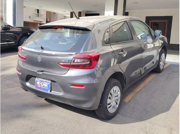 Car image 5