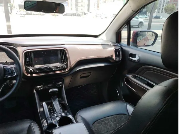 Car image 20