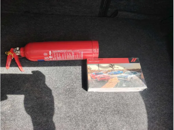 Car image 37