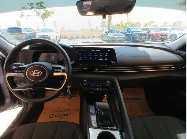 Car image 15