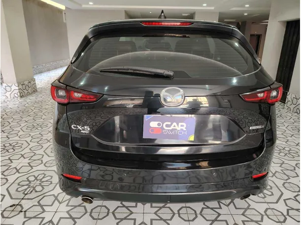 Car image 6