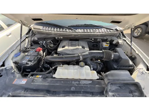 Car image 30
