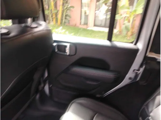Car image 42