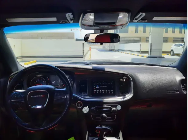 Car image 15