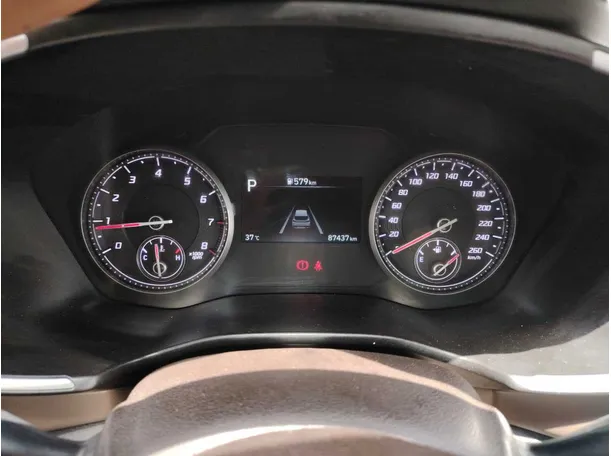 Car image 24