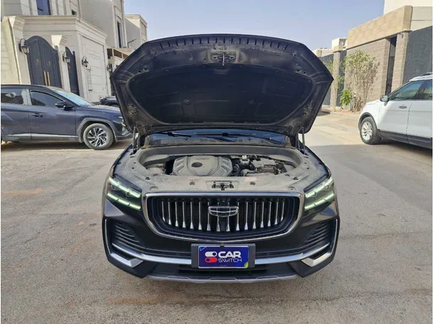 Car image 25