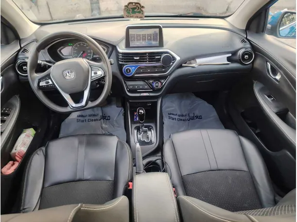 Car image 20