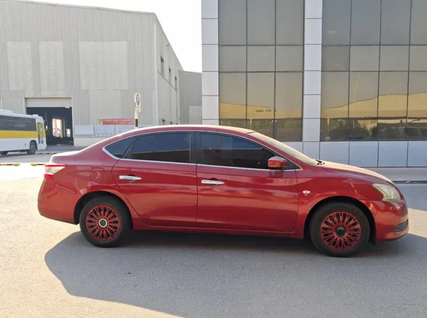 Car image 8