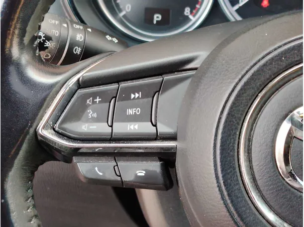 Car image 29