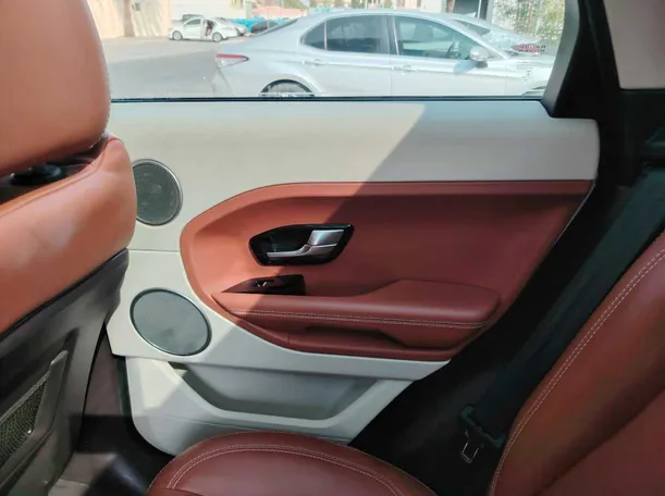 Car image 42