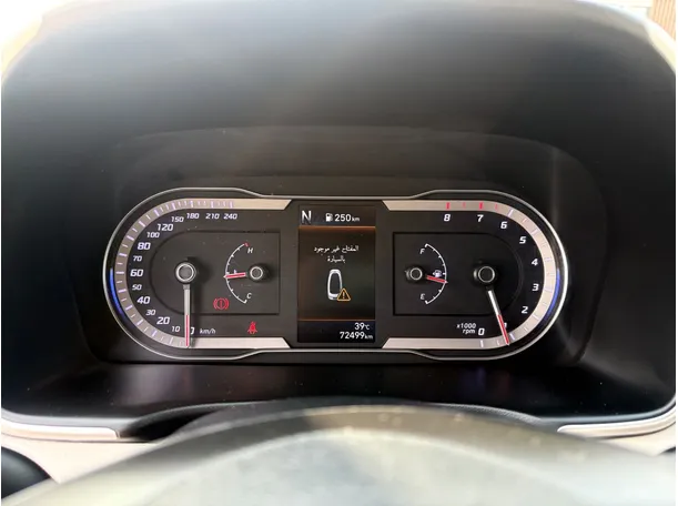 Car image 23