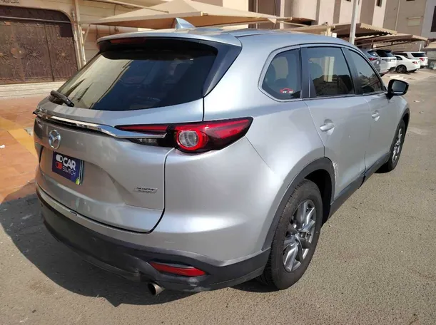 Car image 5