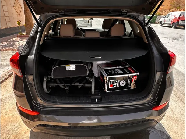 Car image 23