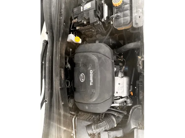 Car image 30
