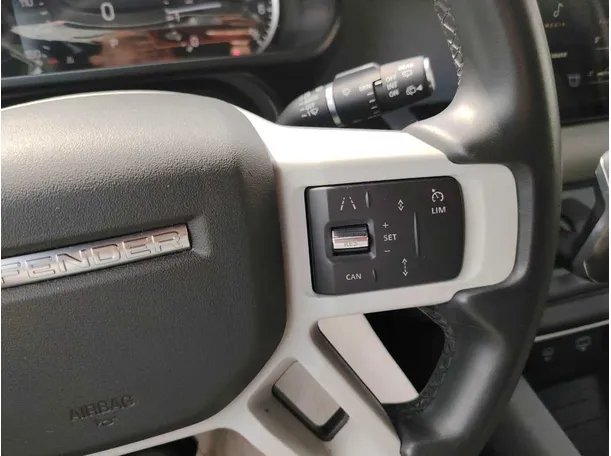 Car image 38
