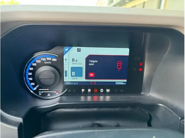 Car image 19