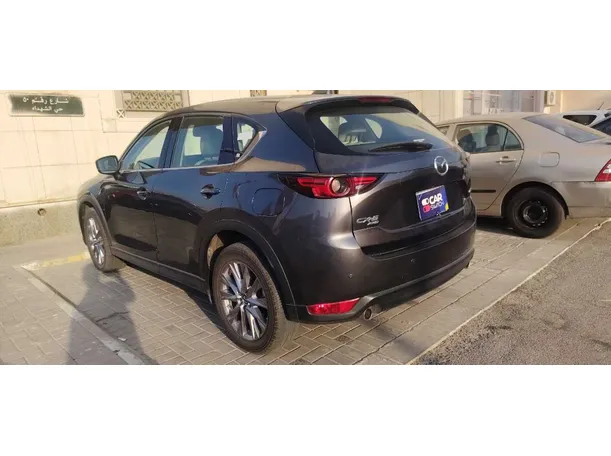 Car image 7