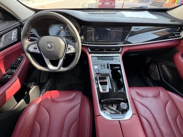 Car image 16