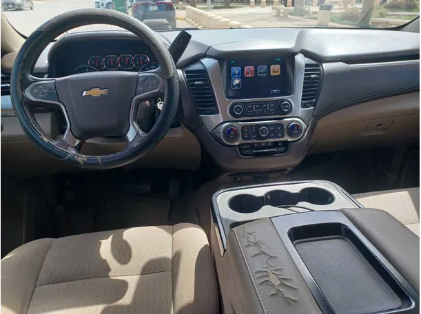 Car image 16