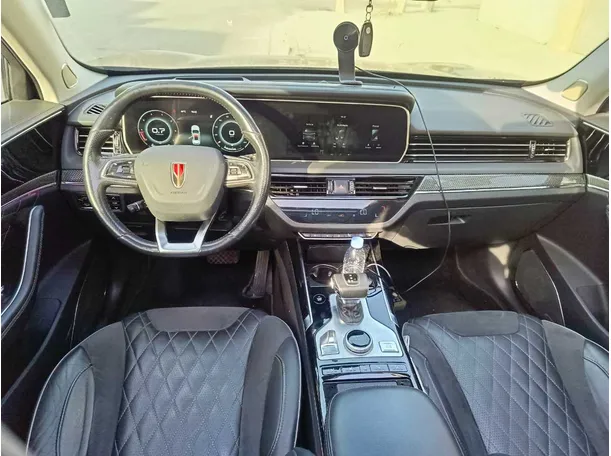 Car image 23