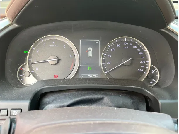 Car image 23