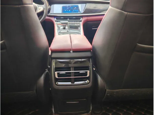Car image 29