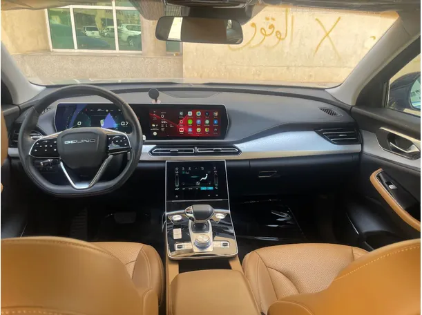 Car image 17