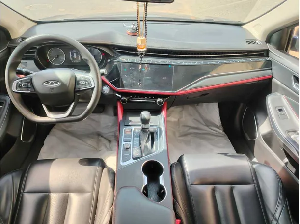 Car image 20