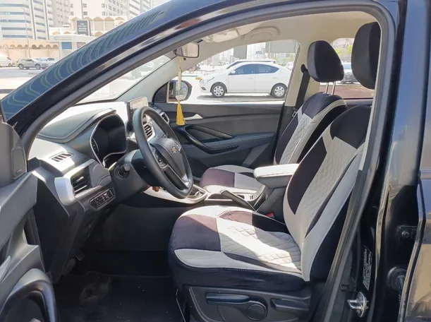 Car image 7