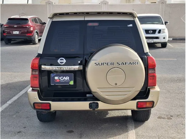 Car image 6