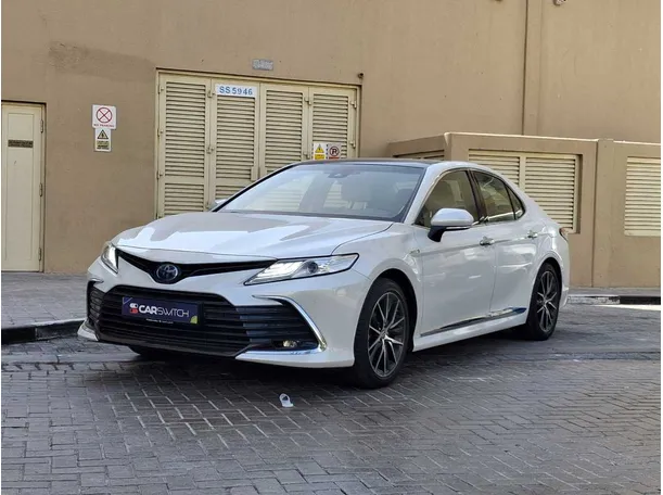 2024 تويوتا كامري في الإمارات