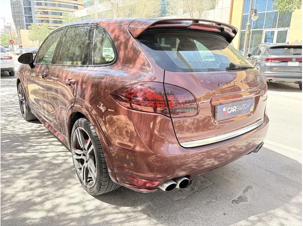 Car image 7