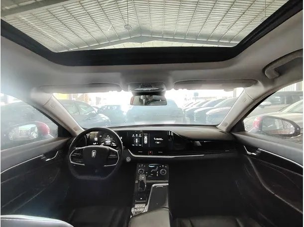 Car image 23