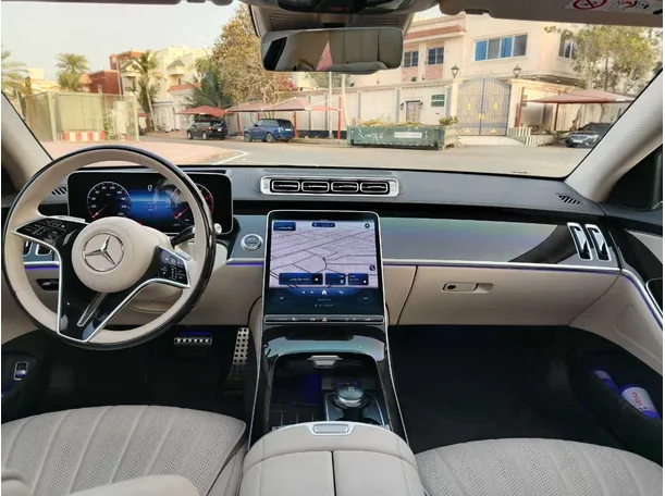 Car image 23