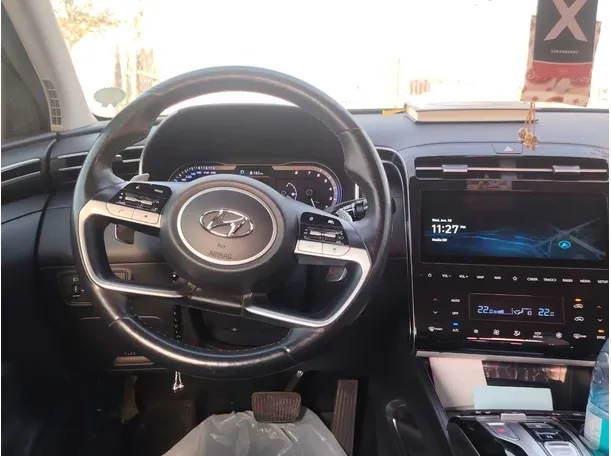 Car image 20