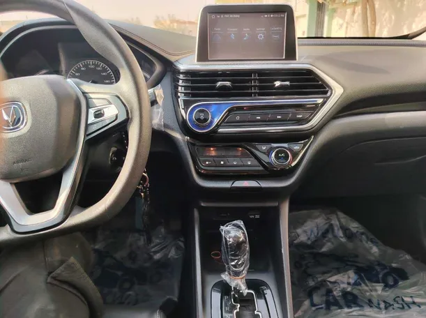 Car image 20