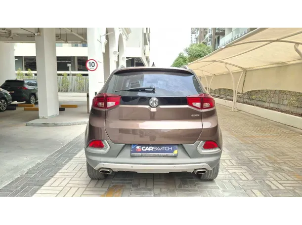 Car image 6