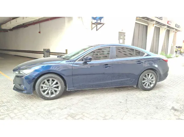 Car image 8