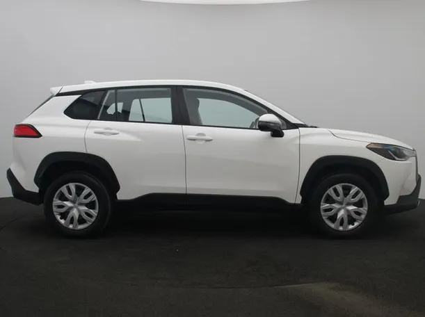 Car image 13