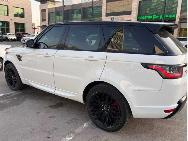 Car image 6
