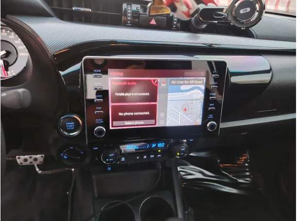 Car image 24