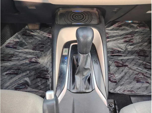 Car image 19