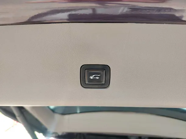 Car image 35
