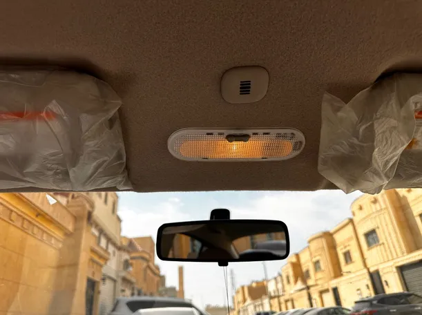 Car image 22