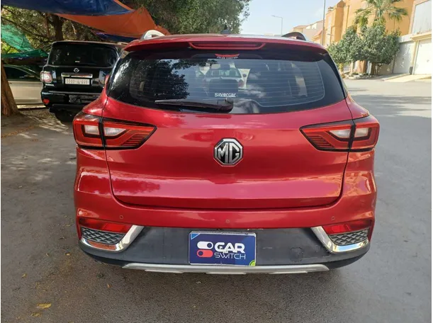 Car image 6